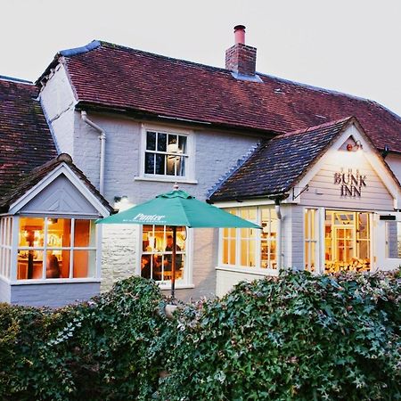 The Bunk Inn Newbury  Extérieur photo